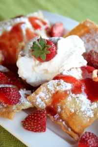 Deep Fried Sugared Pasta and Strawberry Crunch Deep Fried Sugared Pasta and Strawberry Crunch