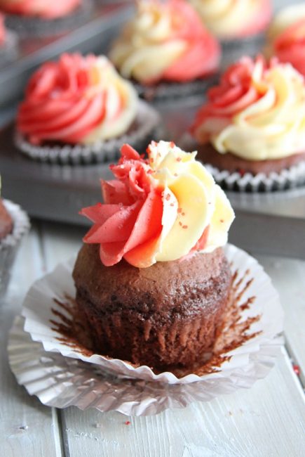 peppermint-cupcakes-open