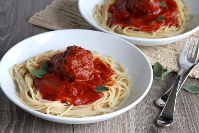 Spaghetti and Giant Meatballs – DoughMessTic.com